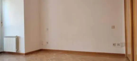 Adosado de 3 dormitorios en Aldeamayor de San Martín, Spain No. 187806 44