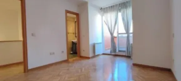 Adosado de 3 dormitorios en Aldeamayor de San Martín, Spain No. 187806 48