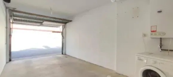 Adosado de 3 dormitorios en Aldeamayor de San Martín, Spain No. 187806 2