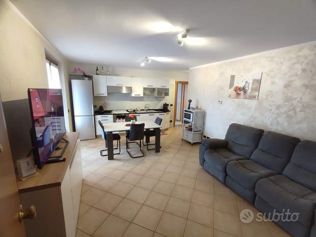 Квартира с 6 комнатами в Порденоне, Италия № 276908