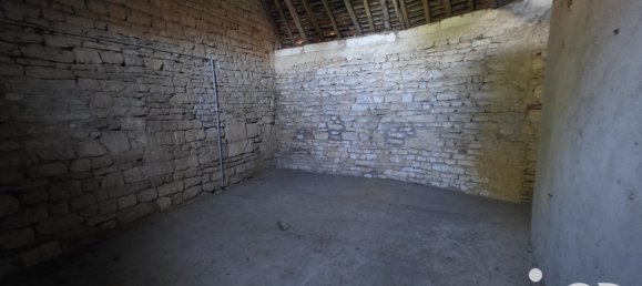 8 bedrooms House in Yonne, France No. 358434 17