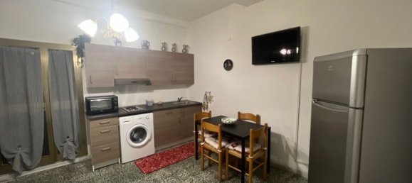 2 rooms Apartment in Carrara, Italy No. 255481 2