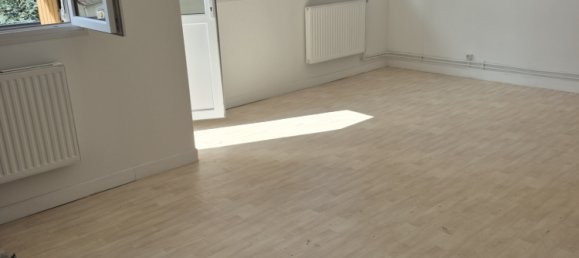 Apartamento de 2 dormitorios en Montmorency, France No. 348022 2