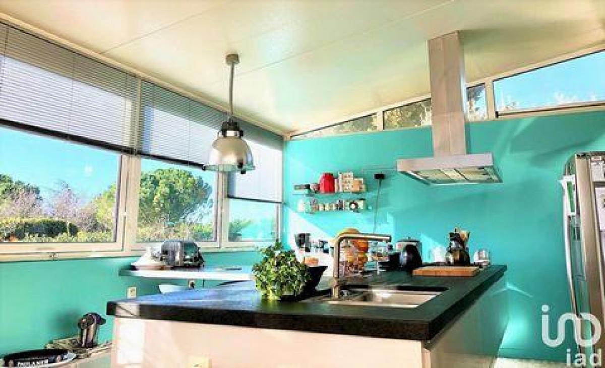 3 bedrooms House in Carcassonne, France No. 30237