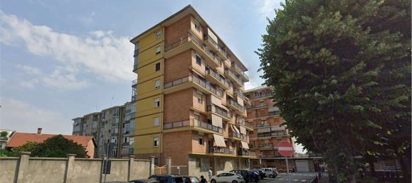 Apartamento de 2 divisões em Beinasco, Italy N.º 10305 2