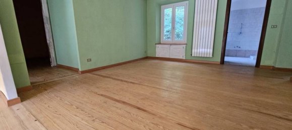 4غرفة شقة في Valdilana, Italy رقم 211213 3