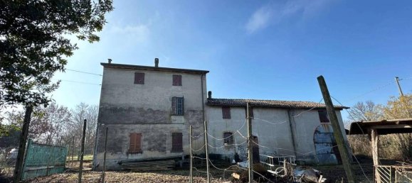 8 rooms House in Alseno, Italy No. 143559 2