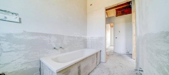 4-Zimmer Haus in Cadrezzate con Osmate, Italy, Nr. 18325 18