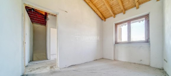 4-Zimmer Haus in Cadrezzate con Osmate, Italy, Nr. 18325 15