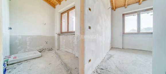 4-Zimmer Haus in Cadrezzate con Osmate, Italy, Nr. 18325 11