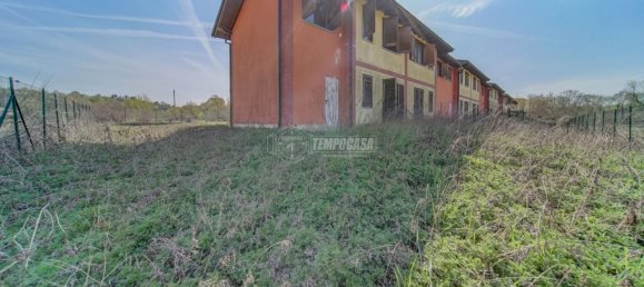 4-Zimmer Haus in Cadrezzate con Osmate, Italy, Nr. 18325 2