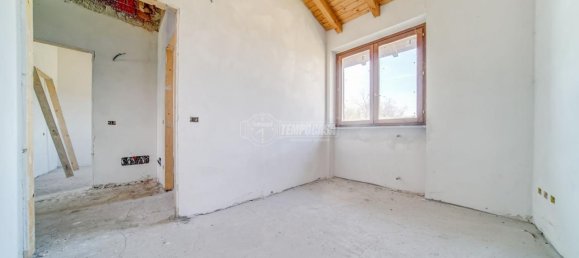 4-Zimmer Haus in Cadrezzate con Osmate, Italy, Nr. 18325 37