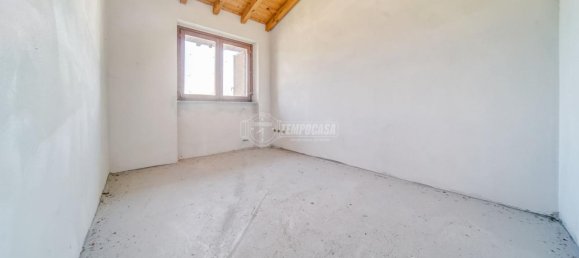 4-Zimmer Haus in Cadrezzate con Osmate, Italy, Nr. 18325 14