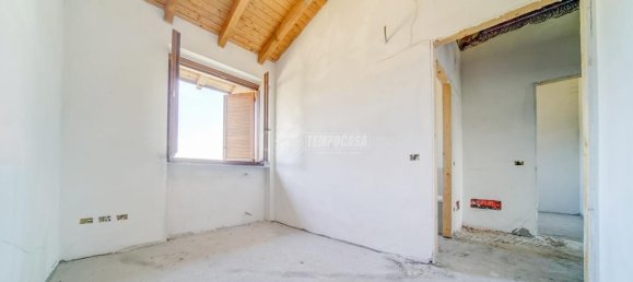 4-Zimmer Haus in Cadrezzate con Osmate, Italy, Nr. 18325 20