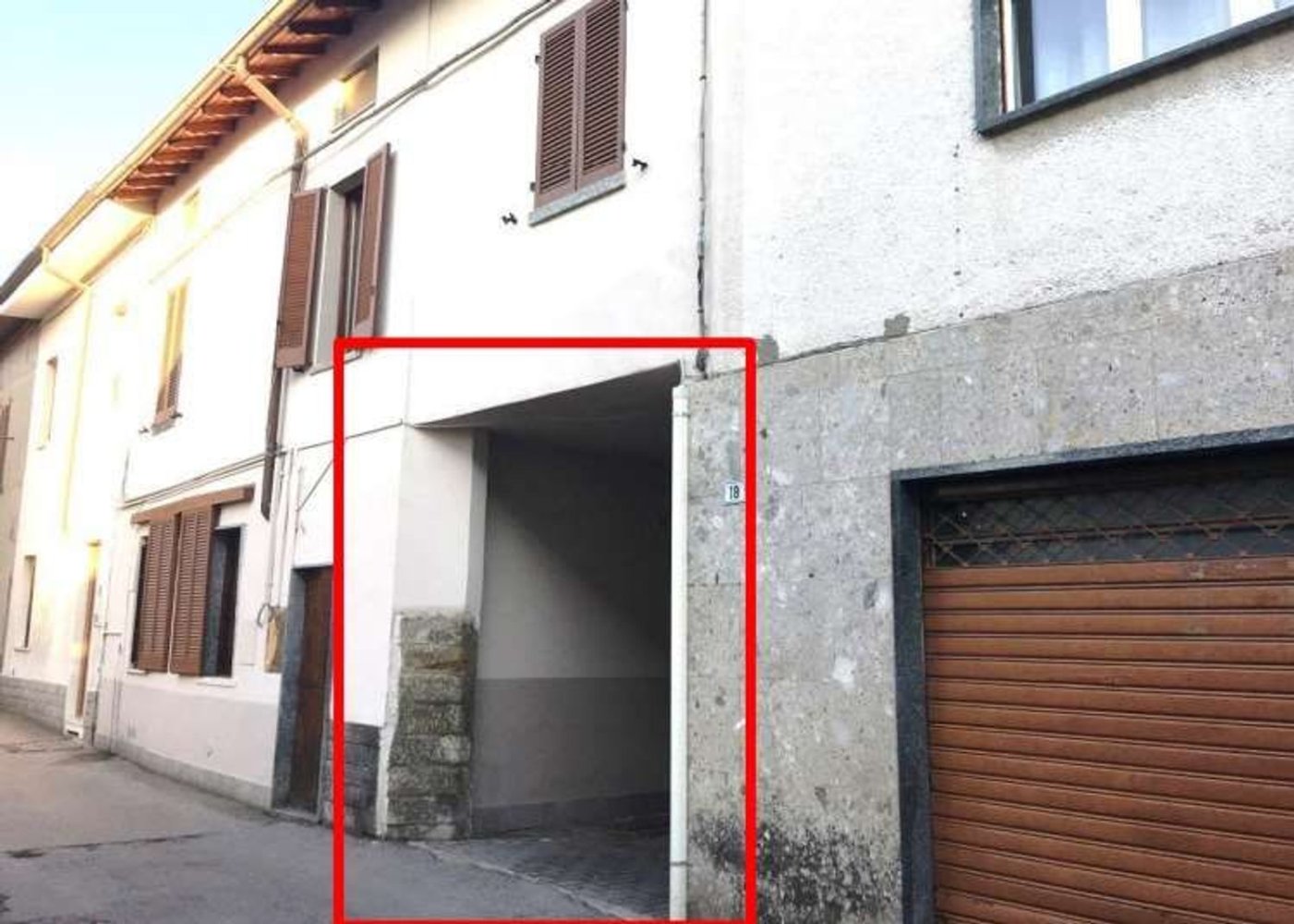 3 Schlafzimmer Wohnung in Carugo, Italy, Nr. 362352
