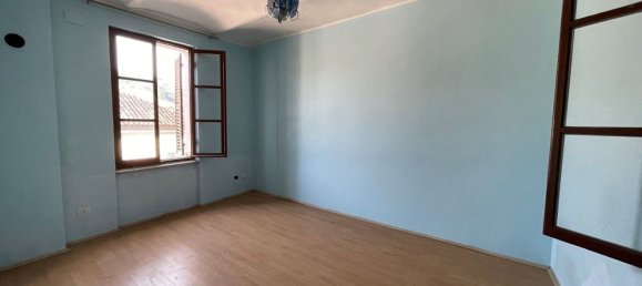 Casa de 8 divisões em Santo Stefano Belbo, Italy N.º 308076 19