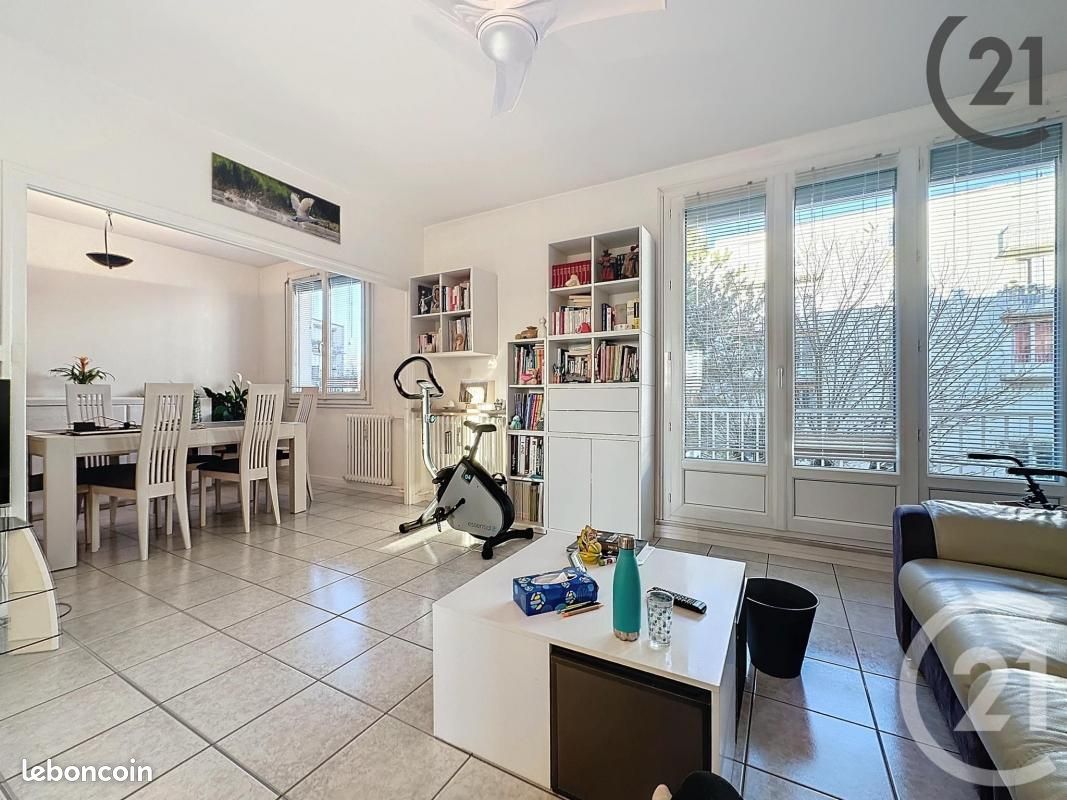 Apartamento de 2 dormitorios en Saint-Andre-les-Vergers, France No. 47659