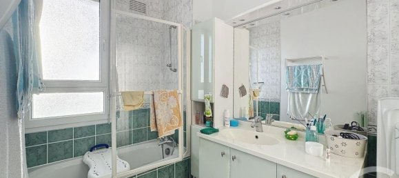 Apartamento de 2 dormitorios en Saint-Andre-les-Vergers, France No. 47659 13