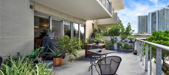 2 Schlafzimmer Gewerbliche Immobilien in Miami, USA, Nr. 615718 12