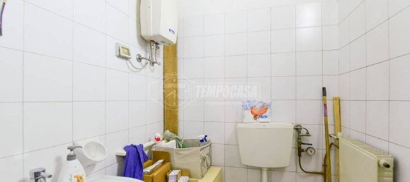 Imóvel comercial de 1 divisão em Erba, Italy N.º 84441 9