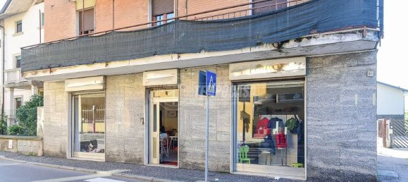 Imóvel comercial de 1 divisão em Erba, Italy N.º 84441 10