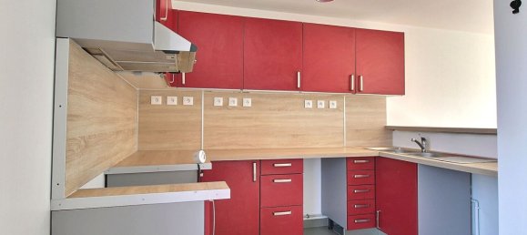 Apartamento de 3 dormitorios en Colombes, France No. 162804 4