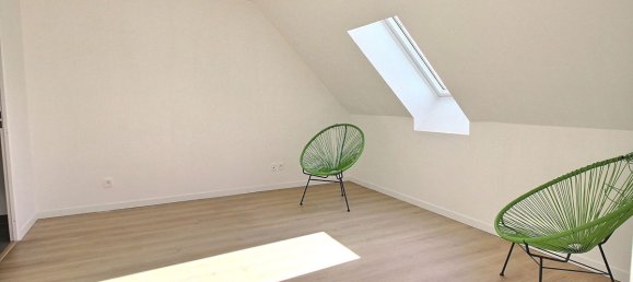 Apartamento de 3 dormitorios en Colombes, France No. 162804 3