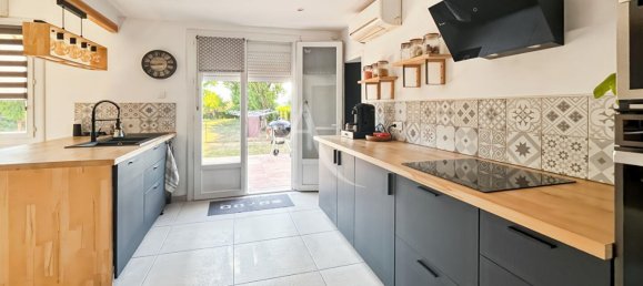 3 Schlafzimmer Haus in Lot, France, Nr. 300160 7