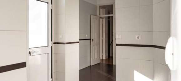 2 bedrooms Apartment in Lisbon, Portugal No. 115709 16