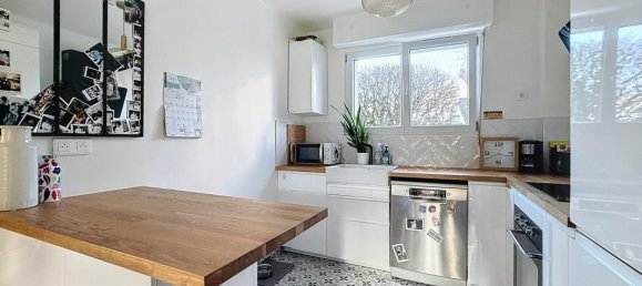 2 bedrooms Apartment in Ville-d'Avray, France No. 164378 5