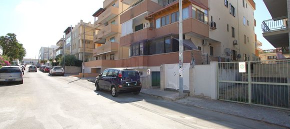 Garage à Gallipoli, Italy 30m² No. 305883 12