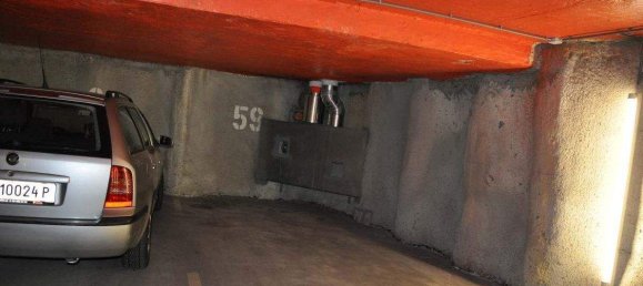 Garage à Neubau, Austria No. 243318 2