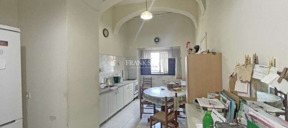 4 bedrooms Townhouse in Zejtun, Malta No. 1890 3