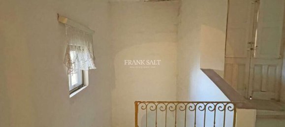 4 bedrooms Townhouse in Zejtun, Malta No. 1890 8