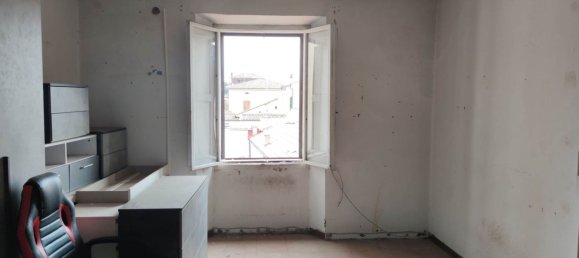 Дом с 13 комнатами в Пистоя, Италия № 51094 5