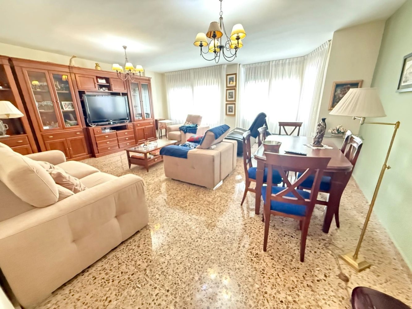 4 bedrooms Apartment in Alicante, Spain No. 105460