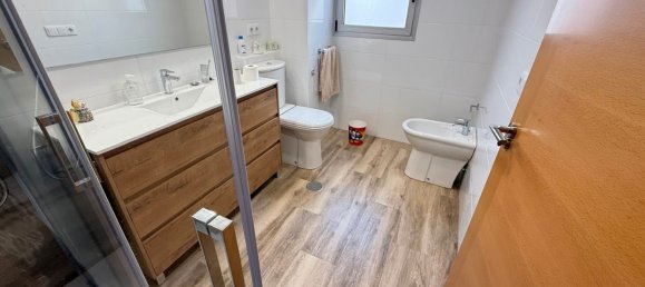 4 bedrooms Apartment in Alicante, Spain No. 105460 8