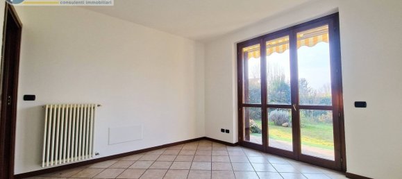 Apartamento de 3 habitaciónes en Como, Italy No. 94461 13