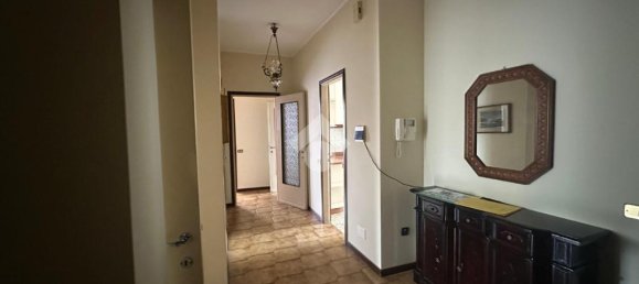 2 Schlafzimmer Wohnung in Leffe, Italy, Nr. 263348 8