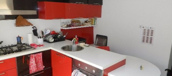 3 bedrooms House in Carrara, Italy No. 50410 16