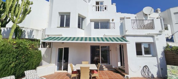 Таунхаус с 3 спальнями в Эстепона, Испания № 141170 13