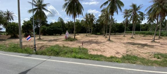  Commercial property in Bang Lamung, Thailand No. 94 6