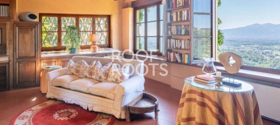 12 bedrooms Villa in Lucca, Italy No. 50822 9