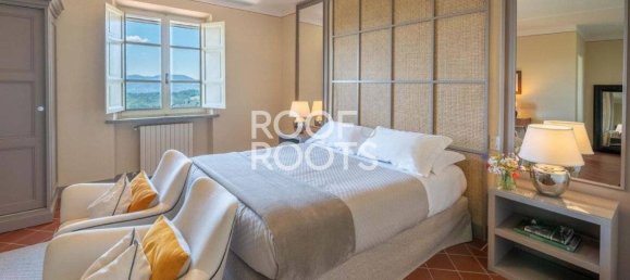 12 bedrooms Villa in Lucca, Italy No. 50822 11