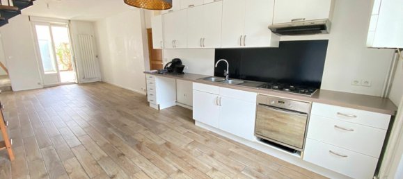 Дом с 2 спальнями в Орлеан, Франция № 239663 2