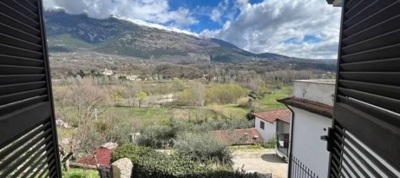 4 rooms House in Sora, Italy No. 110392 8