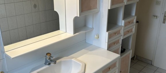 3 bedrooms House in Sennely, France No. 44981 42