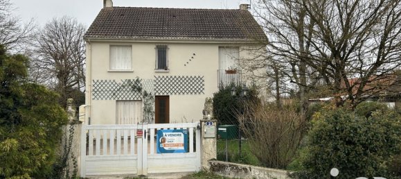 3 bedrooms House in Sennely, France No. 44981 60
