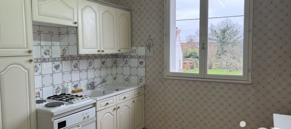 3 bedrooms House in Sennely, France No. 44981 55