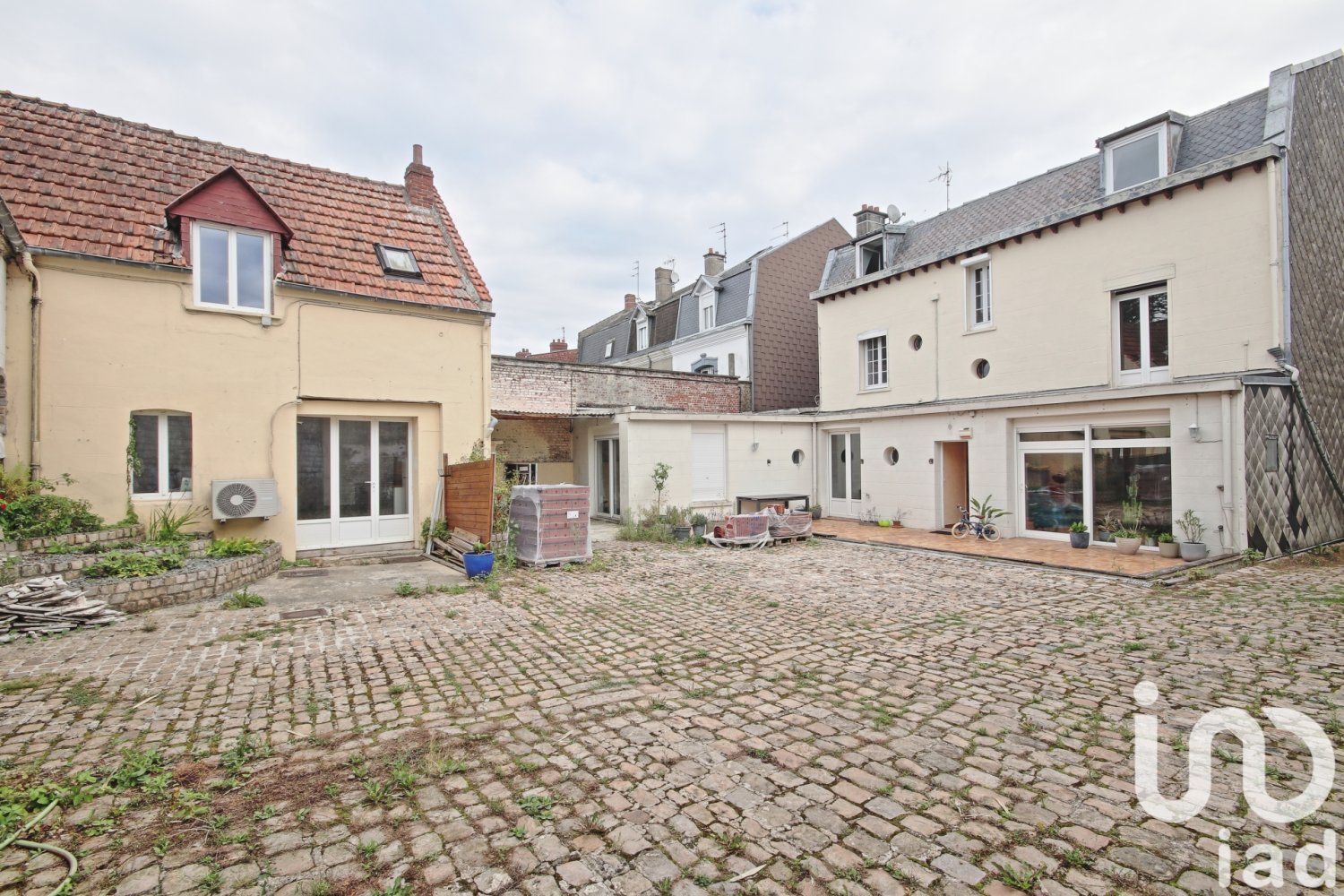 8 غرف نوم منزل في Arras, France رقم 251332